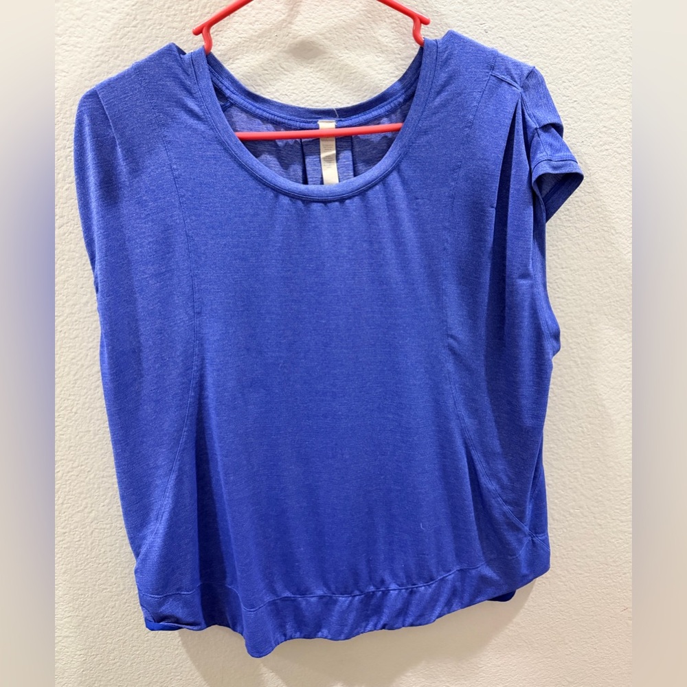 Lululemon blue short sleeve top size 10